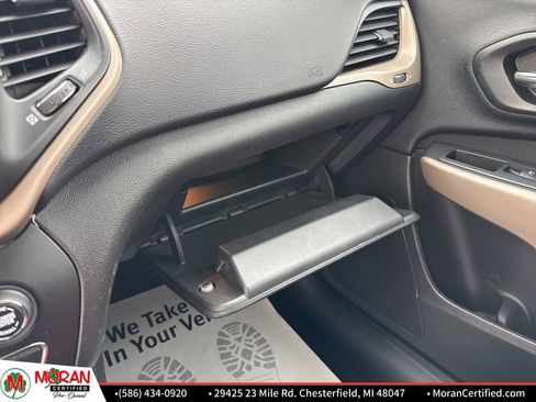 Used 2017 Jeep Cherokee Sport w/ Safety Group image 20