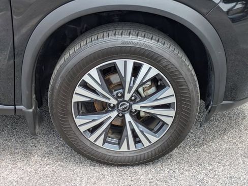Used 2023 Nissan Rogue SV w/ SV Premium B Package FWD image 14