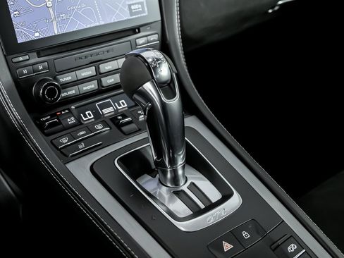 Used 2022 Porsche 718 Cayman GT4 image 34