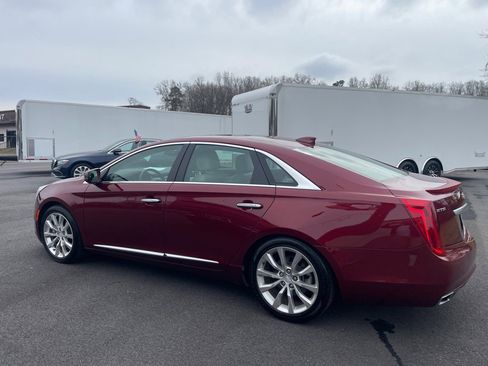 Used 2016 Cadillac XTS Luxury image 3