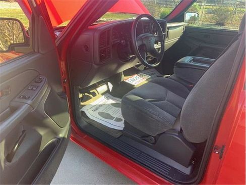 Used 2004 Chevrolet Silverado 1500 LS w/ Light Duty Power Package image 14