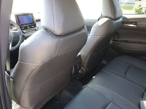 Certified 2023 Toyota Corolla Cross XLE w/ Convenience Package FWD image 14