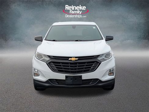 Used 2019 Chevrolet Equinox LT image 2