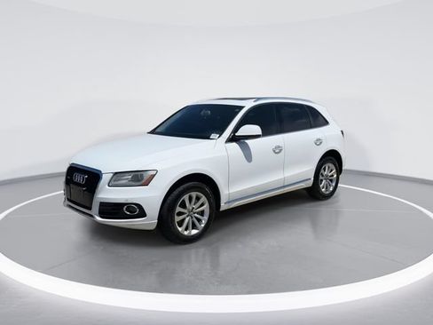 Used 2016 Audi Q5 2.0T Premium Plus w/ Technology Package AWD/4WD image 3