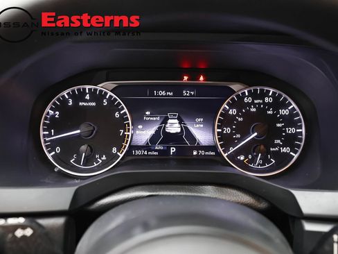 Used 2024 Nissan Pathfinder S AWD/4WD image 17