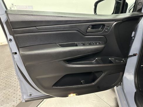Used 2024 Honda Odyssey Sport image 20