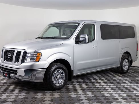 Used 2019 Nissan NV 3500 SV w/ Navigation Package image 1