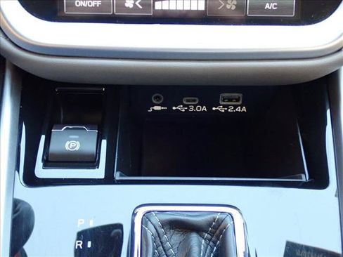 Certified 2025 Subaru Legacy Premium AWD/4WD image 18
