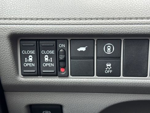 Used 2023 Honda Odyssey EX-L image 55