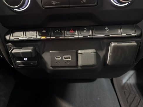 Used 2023 Chevrolet Silverado 1500 Custom Trail Boss image 22