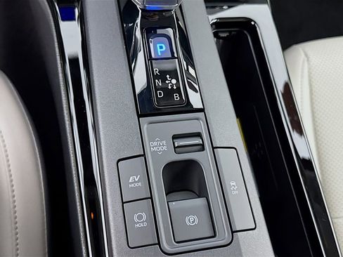 New 2026 Toyota Prius Limited image 21