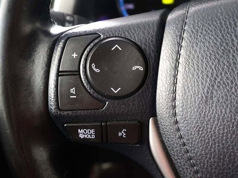 Used 2018 Toyota RAV4 Limited image 39