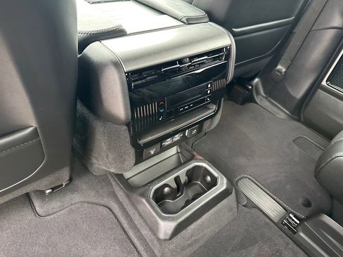 New 2026 Jeep Grand Wagoneer L Limited AWD/4WD image 29