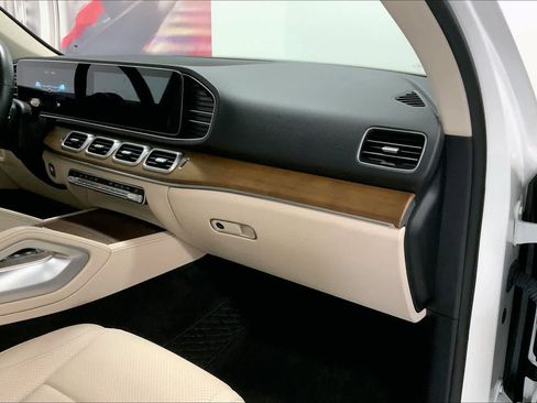 Used 2021 Mercedes-Benz GLE 350 4MATIC w/ Premium Package image 21