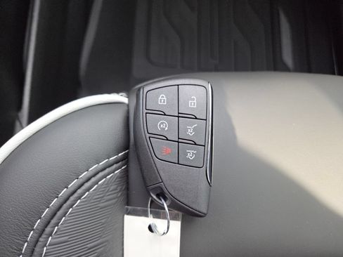 New 2026 GMC Yukon XL AT4 Ultimate w/ LPO, Floor Liner Package AWD/4WD image 40