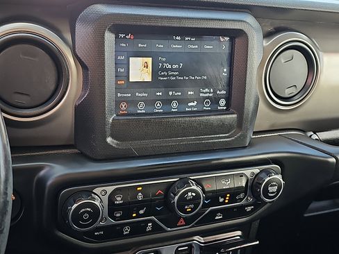 Used 2020 Jeep Gladiator Sport w/ Quick Order Package 24S image 16