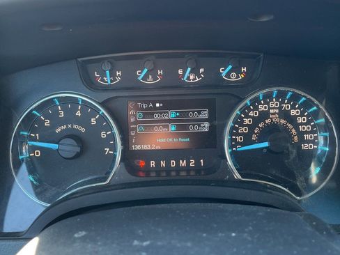 Used 2012 Ford F150 XLT w/ XLT Chrome Pkg image 11