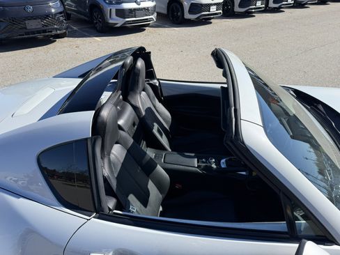 Used 2017 MAZDA MX-5 Miata RF Grand Touring image 11