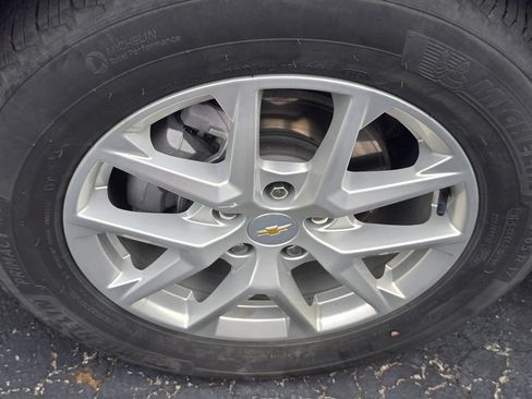 Used 2022 Chevrolet Equinox LT FWD image 20