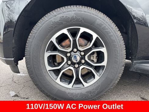 Used 2024 Ford Expedition XLT image 16