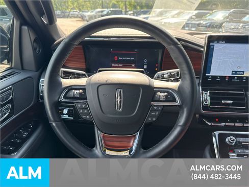 Used 2024 Lincoln Navigator Reserve w/ Monochromatic Package image 32
