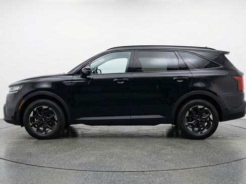 Used 2024 Kia Sorento S image 5