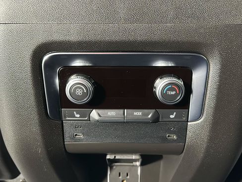 Used 2026 GMC Yukon XL Denali w/ Sun & Power Step Package AWD/4WD image 28