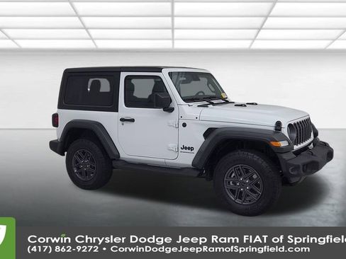 Used 2025 Jeep Wrangler Sport image 2