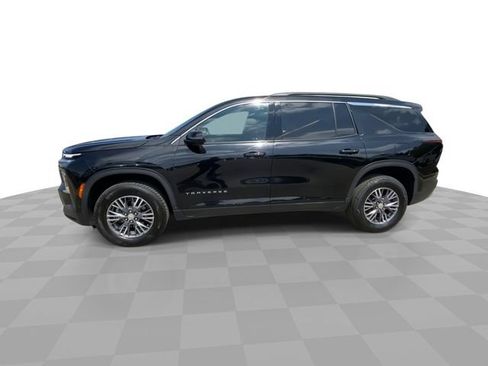 Used 2024 Chevrolet Traverse LT AWD/4WD image 7