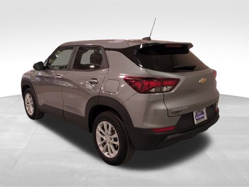 Used 2025 Chevrolet TrailBlazer LS w/ LS Convenience Package image 6