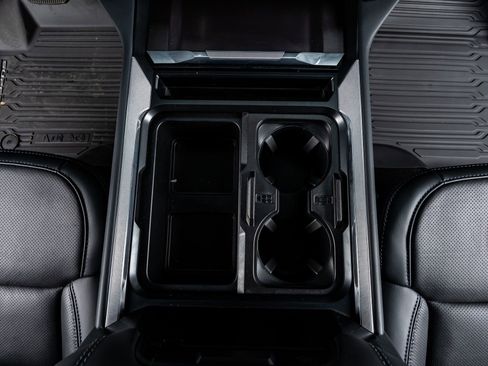 Used 2026 Ford F450 Platinum w/ FX4 Off-Road Package image 28