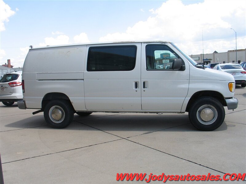 Used 2000 Ford E-250 and Econoline 250 RWD image 20