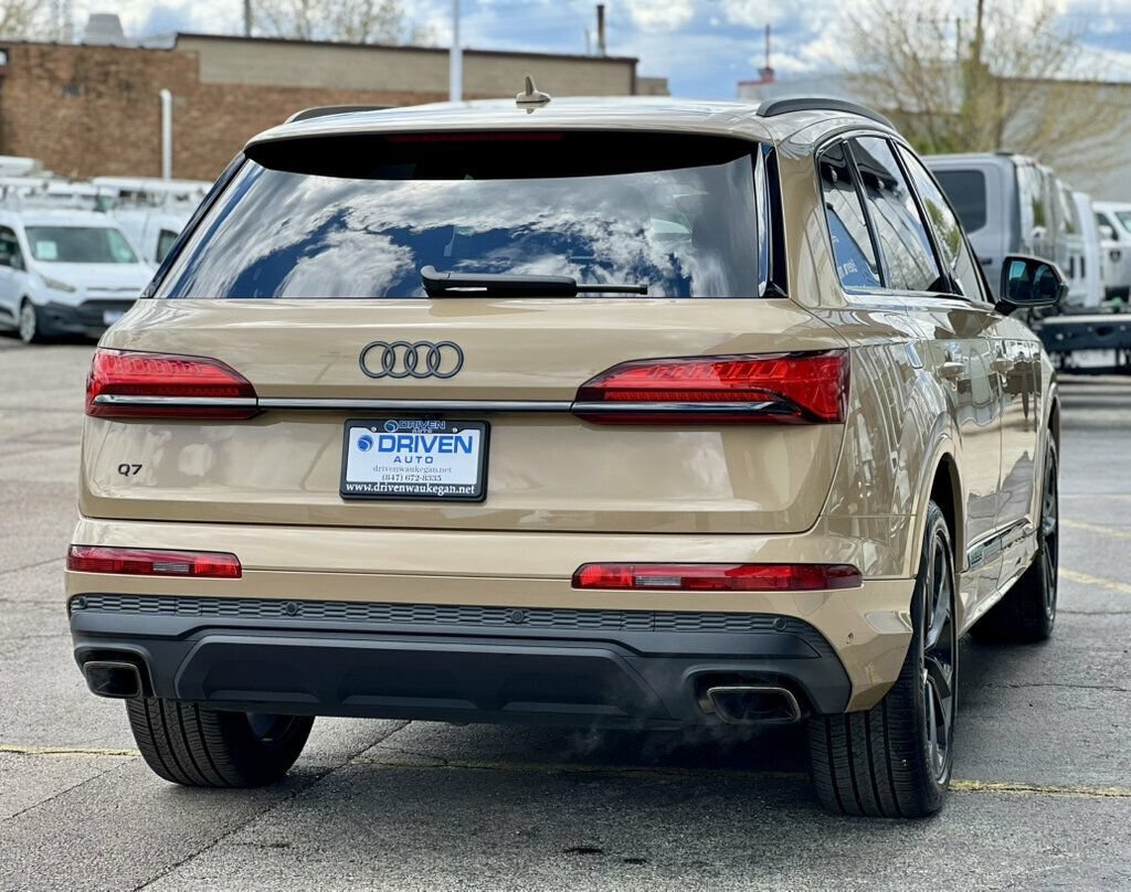 Used 2025 Audi Q7 3.0T Premium Plus w/ Premium Plus Package AWD/4WD image 5