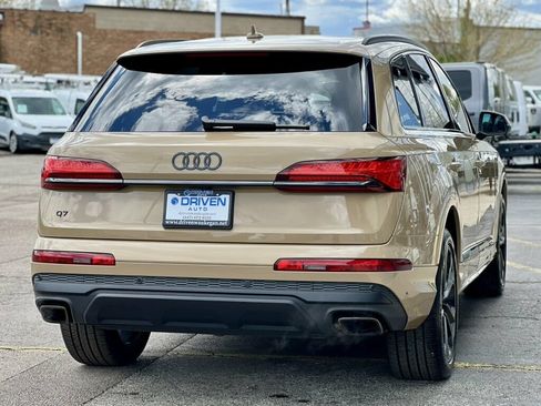 Used 2025 Audi Q7 3.0T Premium Plus w/ Premium Plus Package AWD/4WD image 5