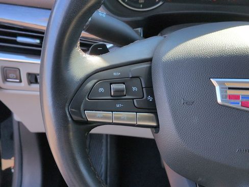 Used 2023 Cadillac XT4 Premium Luxury image 19