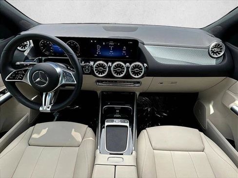 Used 2026 Mercedes-Benz GLA 250 image 16
