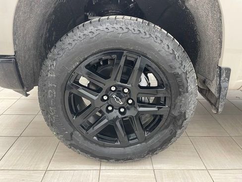 New 2026 Chevrolet Silverado 1500 Custom Trail Boss w/ Turbomax Blackout Package image 6