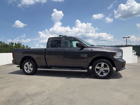 Used 2019 RAM 1500 Express AWD/4WD image 8