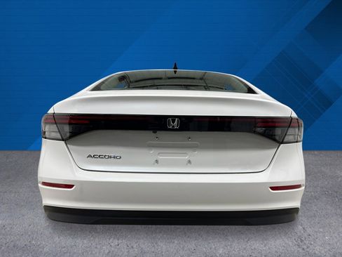 New 2025 Honda Accord SE image 5
