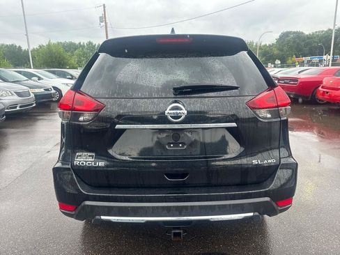 Used 2017 Nissan Rogue SL w/ SL Premium Package AWD/4WD image 6