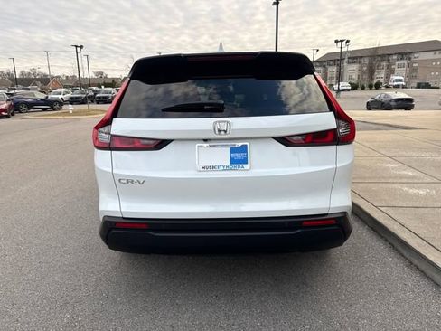 Used 2023 Honda CR-V EX-L image 3