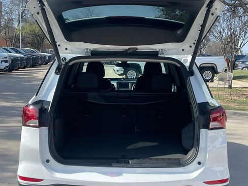 Used 2024 Chevrolet Equinox LT image 25
