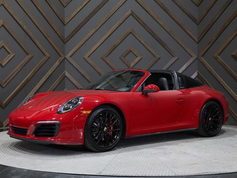 Used 2019 Porsche 911 Targa 4S image 12
