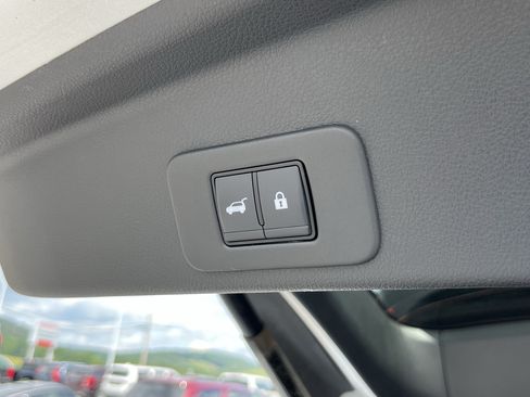 Used 2025 Nissan Murano SL AWD/4WD image 8