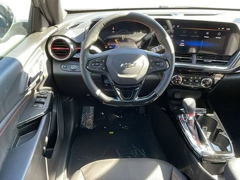 New 2026 Chevrolet Trax RS w/ Sunroof Package image 13