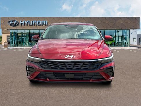 New 2025 Hyundai Elantra SEL FWD image 12