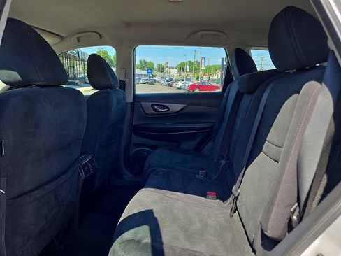 Used 2016 Nissan Rogue S AWD/4WD image 11