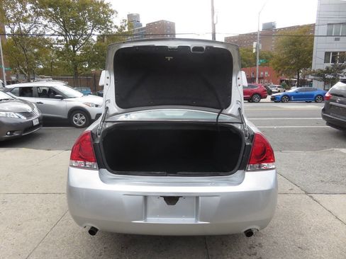 Used 2013 Chevrolet Impala LTZ image 20