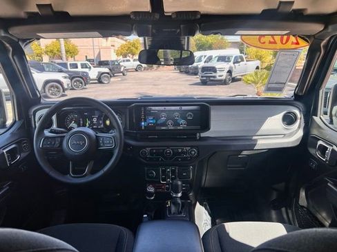 Used 2025 Jeep Wrangler Unlimited Sport S 4xe AWD/4WD image 30