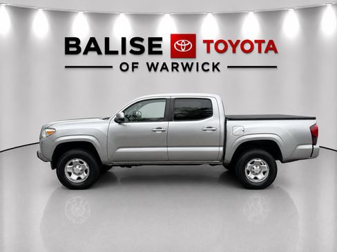 Used 2021 Toyota Tacoma SR AWD/4WD image 5